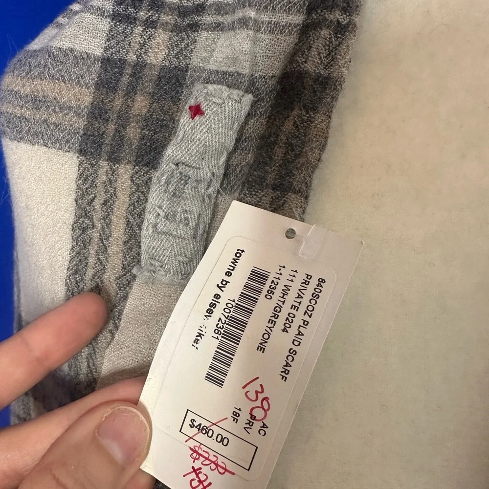 💜 NWT Towne by Elysewalker Plaid Scarf (OS)
